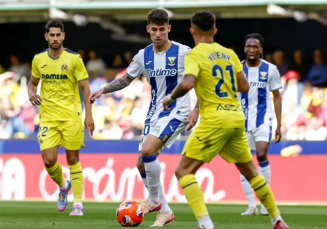 亚博体育官方网站-赛前里尔备战西甲,绝杀压哨细节曝光,球迷炸锅,轮换策略成焦点-亚博体育官方网站